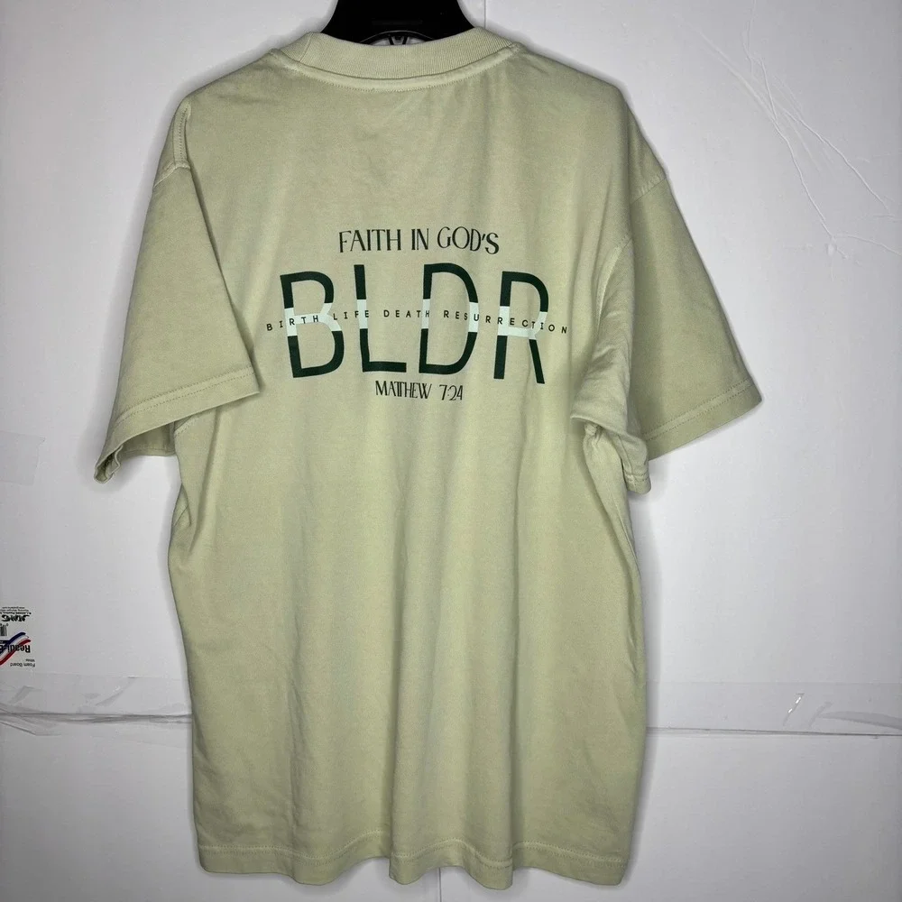TRI KING APPAREL TSHIRT MEN SIZE‎ MED GREEN SHORT SLEEVE CROSS LOGO